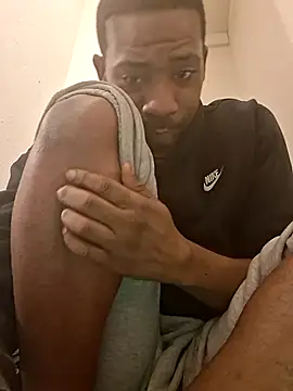 stressrliver88 online show from April 8, 7:58 pm