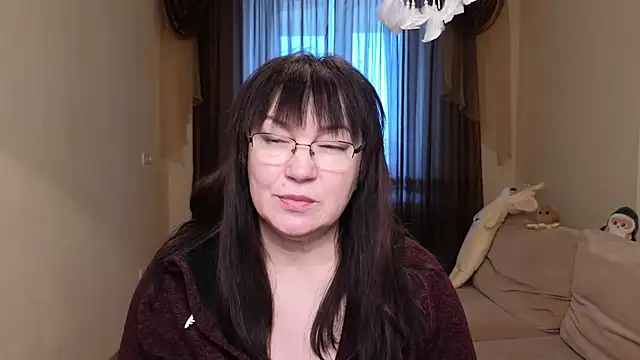 Tori Twirl online show from February 18, 6:31 am