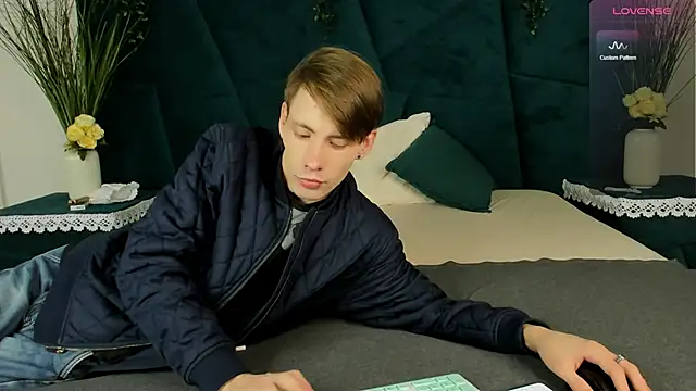 Erick Wilson online show from December 1, 7:24 am