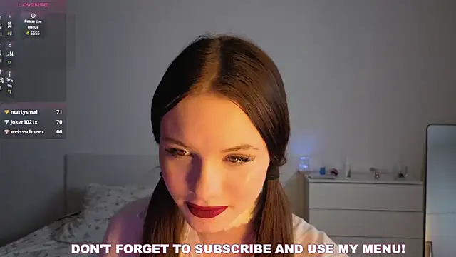 SirenBeatrice online show from April 12, 11:48 am