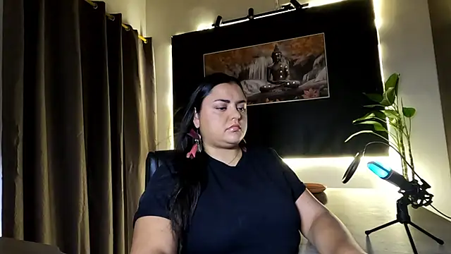 AzaraOnyx online show from June 27, 1:39 pm
