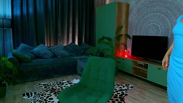 Shanita moon online show from March 4, 6:58 pm