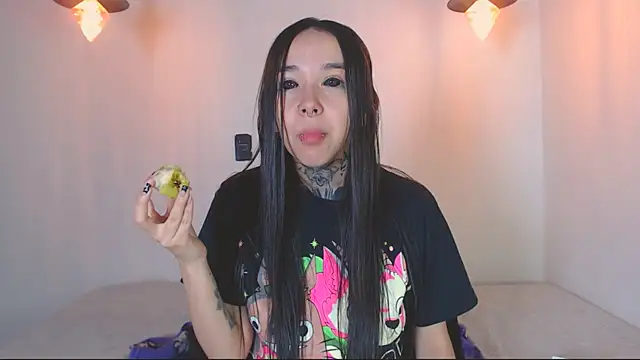 alien eyes09 online show from March 30, 2:01 am