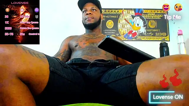 Snapshot of ZIANY_25CM chatting on February 14, 7:32 pm ZIANY 25CM online show from February 14, 7:32 pm