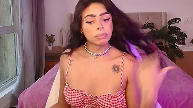 Pauline Clark online show from March 31, 7:47 pm