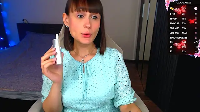 Mel Lovell  online show from March 8, 7:28 pm