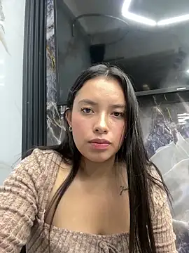 Miss Bella Flame online show from April 16, 7:14 pm