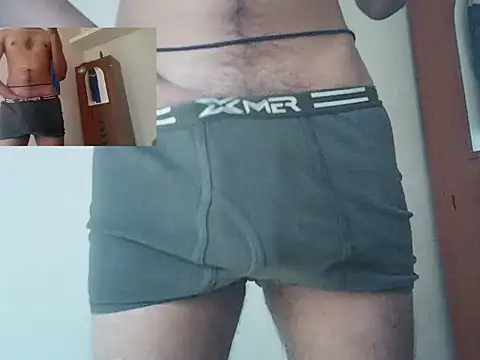 Snapshot of milky6ydick chatting on February 22, 9:19 am milky6ydick online show from February 22, 9:19 am