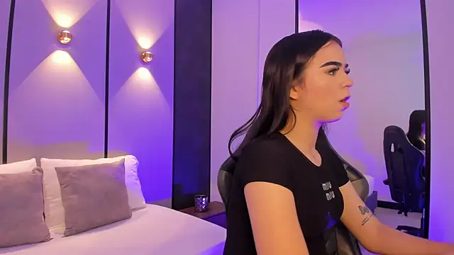 ariadna boneville online show from February 27, 2:44 am