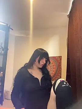 Abril Thompson221 online show from April 12, 10:48 pm