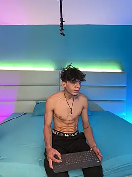 abrilandjulian online show from February 27, 11:43 am