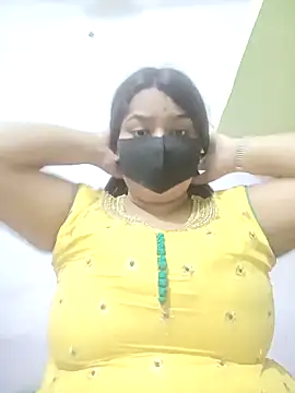 Snapshot of Choko_Gril chatting on February 18, 6:09 am Choko Gril online show from February 18, 6:09 am