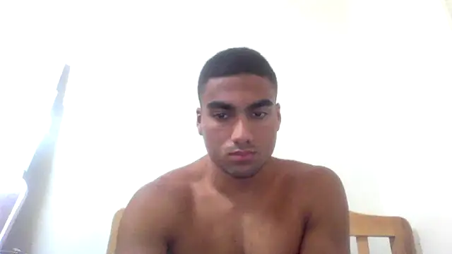 Snapshot of paulobonaventuree chatting on February 16, 7:32 pm paulobonaventuree online show from February 16, 7:32 pm