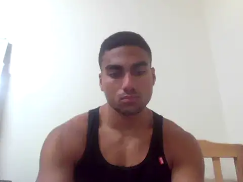 Snapshot of paulobonaventuree chatting on February 21, 7:37 pm paulobonaventuree online show from February 21, 7:37 pm