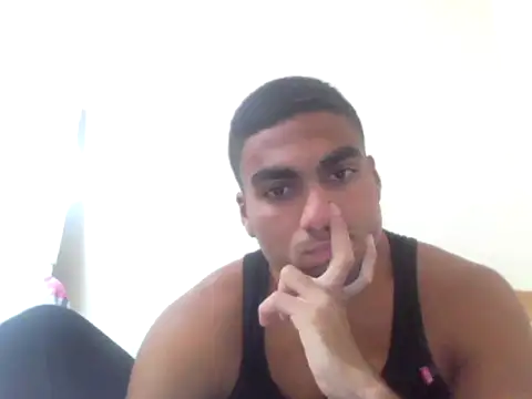 Snapshot of paulobonaventuree chatting on February 22, 5:22 pm paulobonaventuree online show from February 22, 5:22 pm