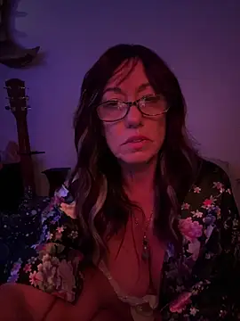 Trophy Milf online show from February 13, 11:17 am