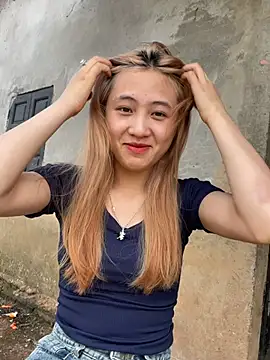 lauma-love online show from March 2, 6:14 am