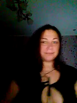Snapshot of Susan8421 chatting on February 18, 10:06 pm Susan8421 online show from February 18, 10:06 pm