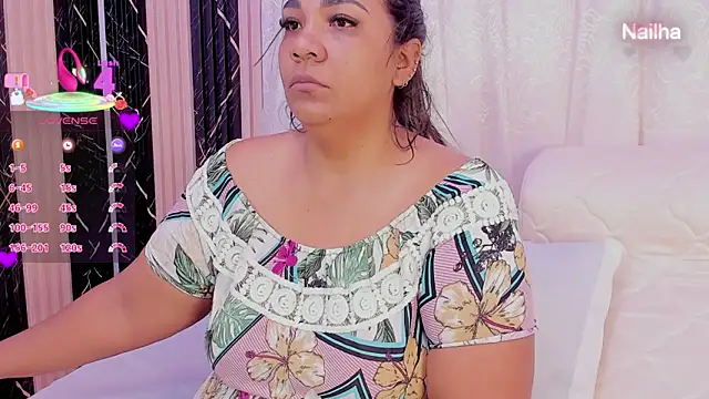 Snapshot of Cinnamon_Skin01 chatting on May 6, 11:04 am Cinnamon Skin01 online show from May 6, 11:04 am