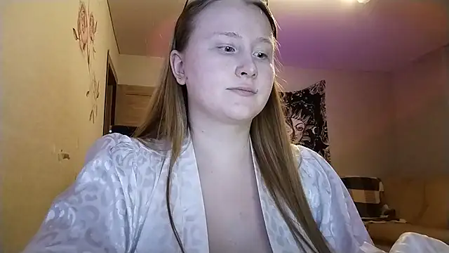 AnikaLipps online show from March 7, 4:42 am