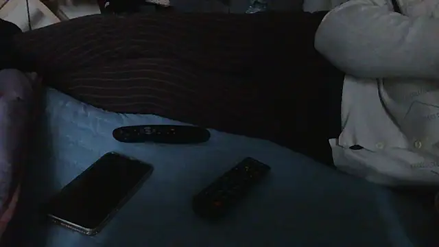 luanahot1 online show from April 14, 12:00 pm