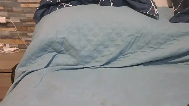 luanahot1 online show from May 17, 10:44 am