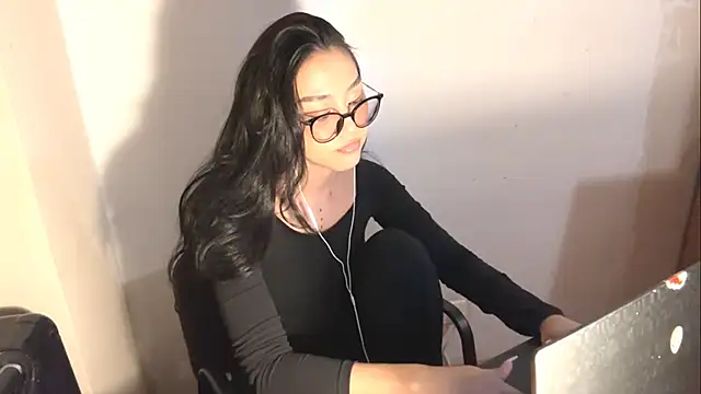 Snapshot of Stefania65 chatting on March 9, 5:50 pm Stefania65 online show from March 9, 5:50 pm