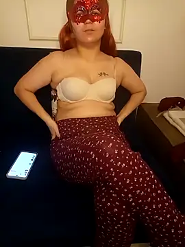 Snapshot of tubicim chatting on February 18, 3:30 pm tubicim online show from February 18, 3:30 pm