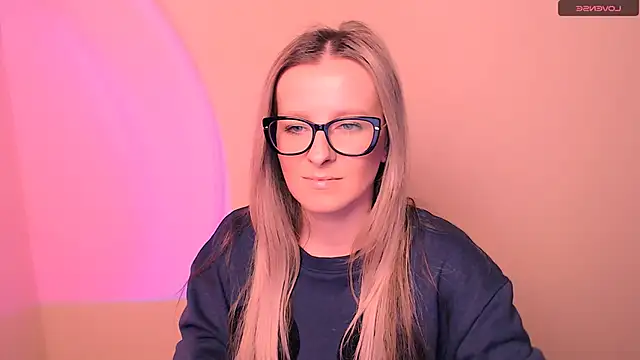 AnnePeach online show from February 15, 5:20 pm