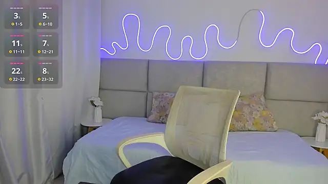 Snapshot of Freya_Lamir chatting on February 27, 2:11 am Freya Lamir online show from February 27, 2:11 am