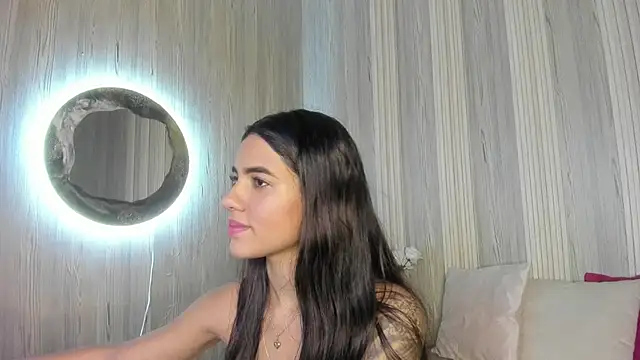 Isabellaa Rosee online show from June 18, 8:35 pm