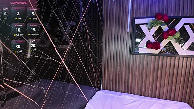 Snapshot of CamilaParisi chatting on February 25, 11:42 am CamilaParisi online show from February 25, 11:42 am