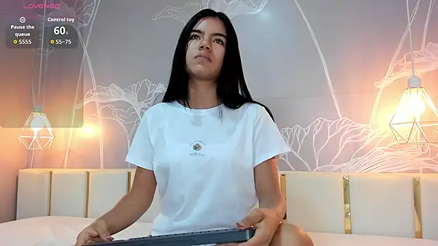 emily cute4u online show from March 31, 9:26 pm