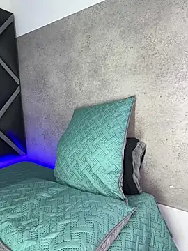 Lucian-greyy online show from February 24, 4:10 am