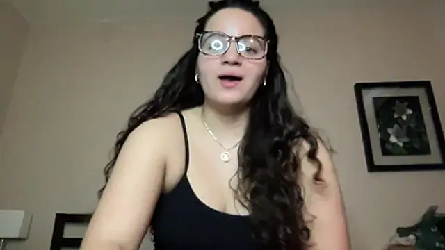 Snapshot of SoyOceanne chatting on February 19, 10:06 pm SoyOceanne online show from February 19, 10:06 pm