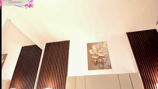  MiLa Dyva online show from April 11, 5:06 pm