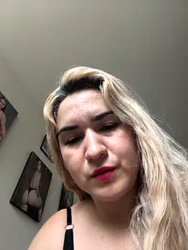 violet-grey online show from March 19, 1:04 pm