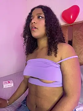 Snapshot of canelaa_sweet5 chatting on February 24, 1:36 am canelaa sweet5 online show from February 24, 1:36 am