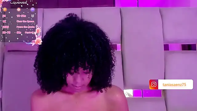 Snapshot of Tania_Saen chatting on February 21, 6:53 pm Tania Saen online show from February 21, 6:53 pm