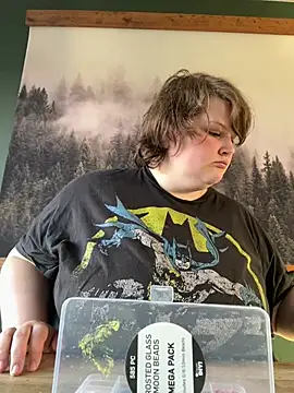 plushietoy online show from April 11, 1:43 am