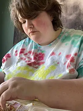 plushietoy online show from April 15, 6:59 pm