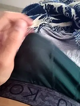 fmendoza094 online show from November 4, 9:47 pm