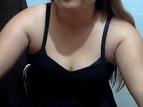 Snapshot of AsianTemptxxx chatting on February 18, 11:01 pm AsianTemptxxx online show from February 18, 11:01 pm