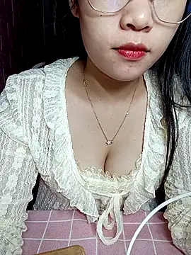 Snapshot of Eye-squirt chatting on March 12, 3:40 pm Eye-squirt online show from March 12, 3:40 pm