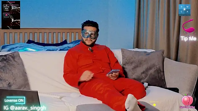 aarrav hotty online show from March 15, 8:26 pm