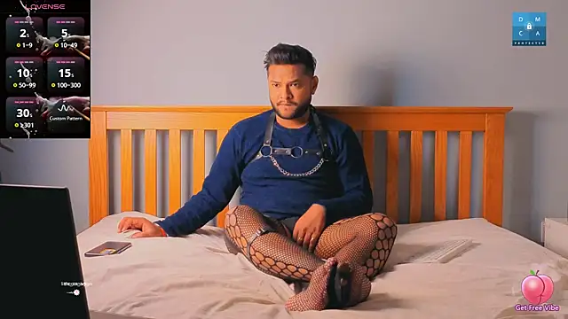 Snapshot of aarrav_hotty chatting on June 15, 6:43 pm aarrav hotty online show from June 15, 6:43 pm