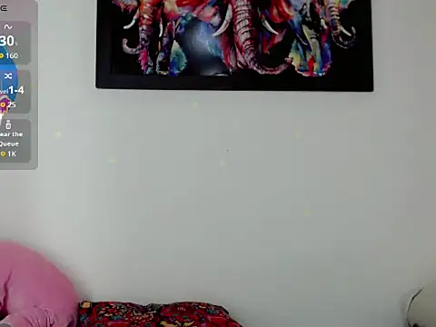 Snapshot of Yara-Atwan- chatting on February 19, 6:37 pm Yara-Atwan- online show from February 19, 6:37 pm