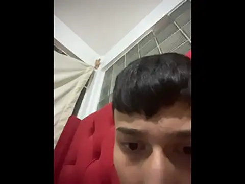 glopetitooo online show from February 18, 10:33 am