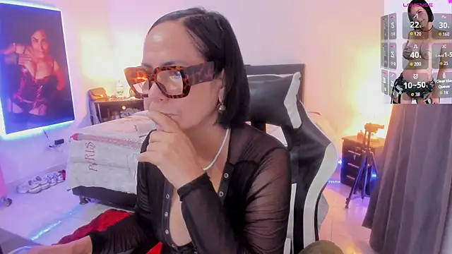 Snapshot of RubyStrome chatting on May 8, 9:14 am RubyStrome online show from May 8, 9:14 am
