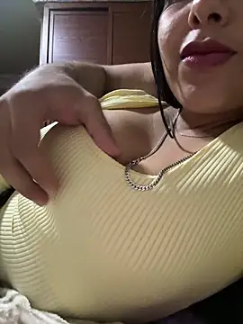 Valentinacouple online show from March 27, 11:15 pm